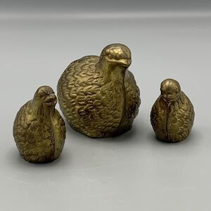 Vtg Set of 3 Solid Brass Quail Figurines Momma 2 Chicks Unmarked Wildlife Birds